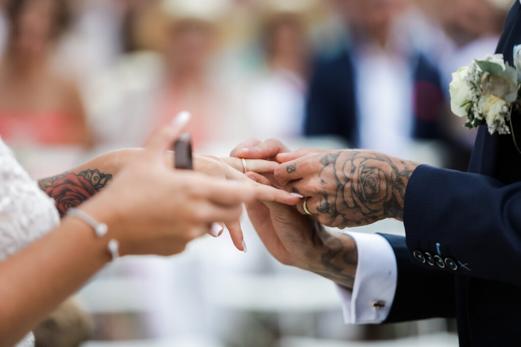 cérémonie laïque ; mariage , engagement - lisa sanchez